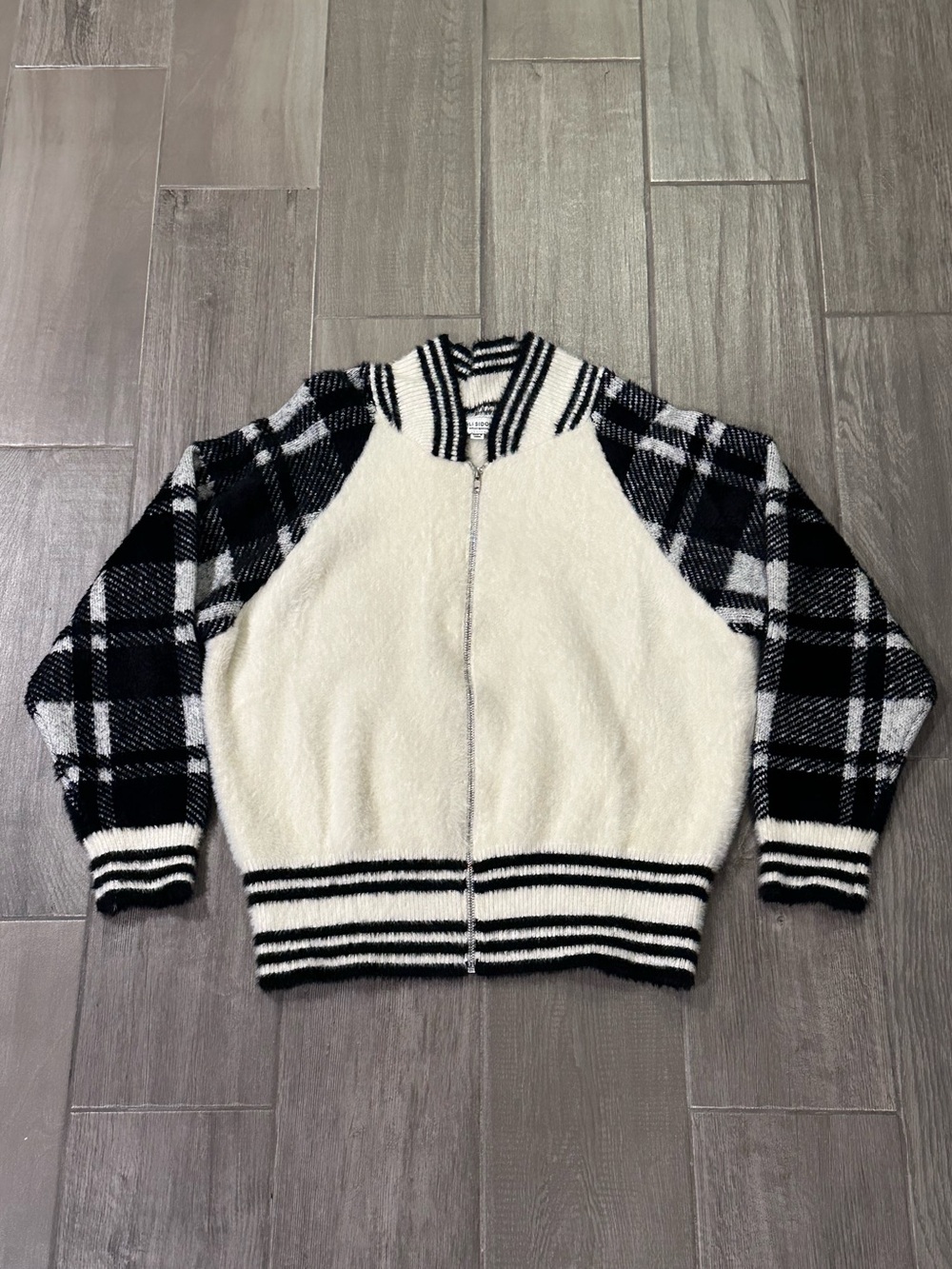 Lili Sidonio | Molly Bracken Black & Cream Plaid Sleeve Bomber Jacket Size Large
